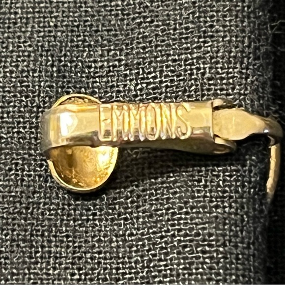 Vintage Emmons Dome Earrings - Picture 7 of 10